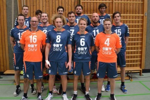 Hinten (v.l.n.r.): Andreas Hauser, Korbinian Aicher, Toni Würländer, Herwig Nemmer, Christian Weindl Mitte (v.l.n.r.): Michael Mühlbacher, Alexander Spengler, Alexander Zur, Matthias Seidel, Christoph Zur Vorne (v.l.n.r.): Stephan Höllmüller, Thomas Weindl, Markus Thoma, Johannes Hintereder